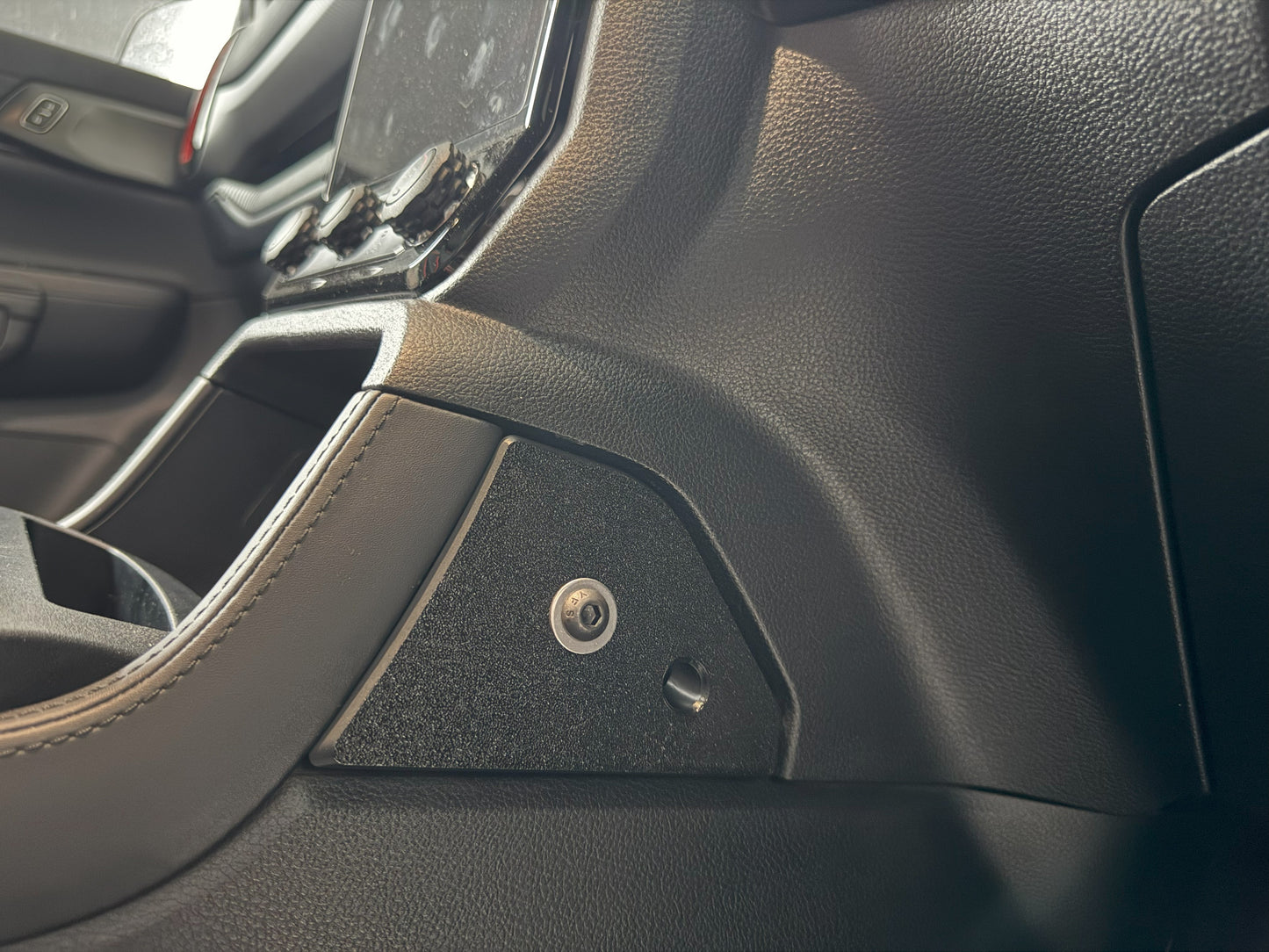 Ford Ranger / Raptor / Everest Console Mount (Next Gen) - RIGHT SIDE
